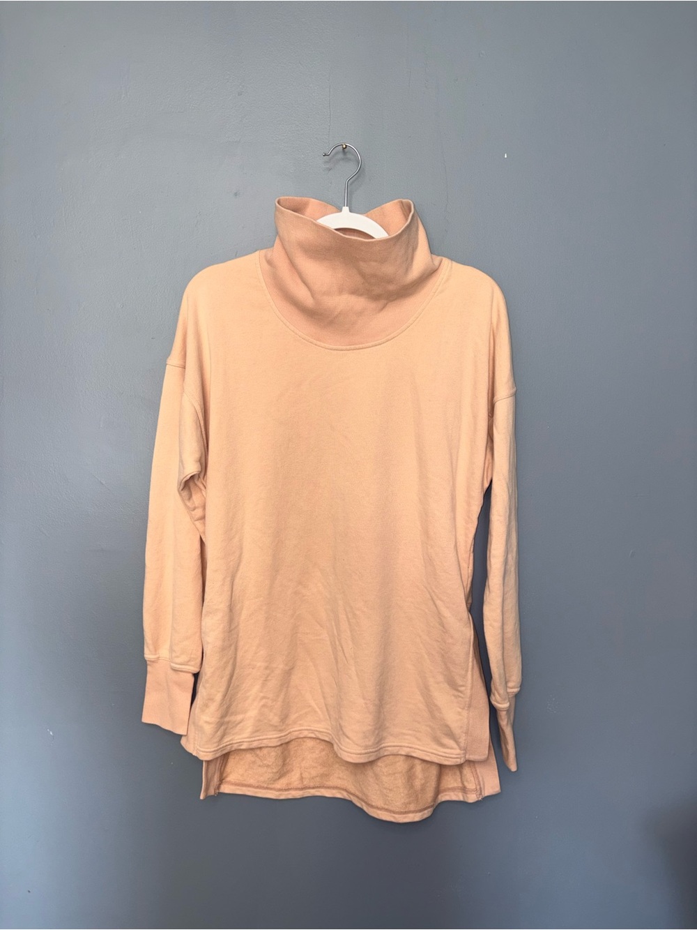Champion | Pink Turtleneck Sweatshirt | Size Medium